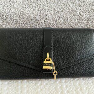 Chloe Aby Wallet-on-Chain